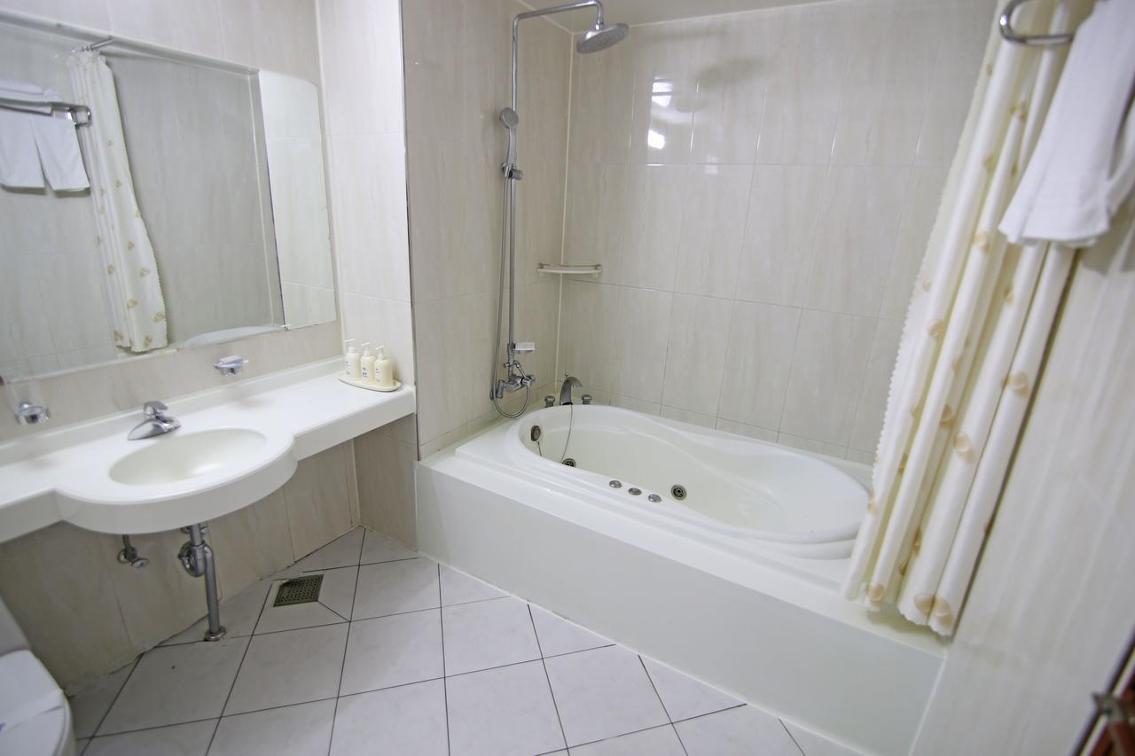 Geoje Island Hotel Bagian luar foto